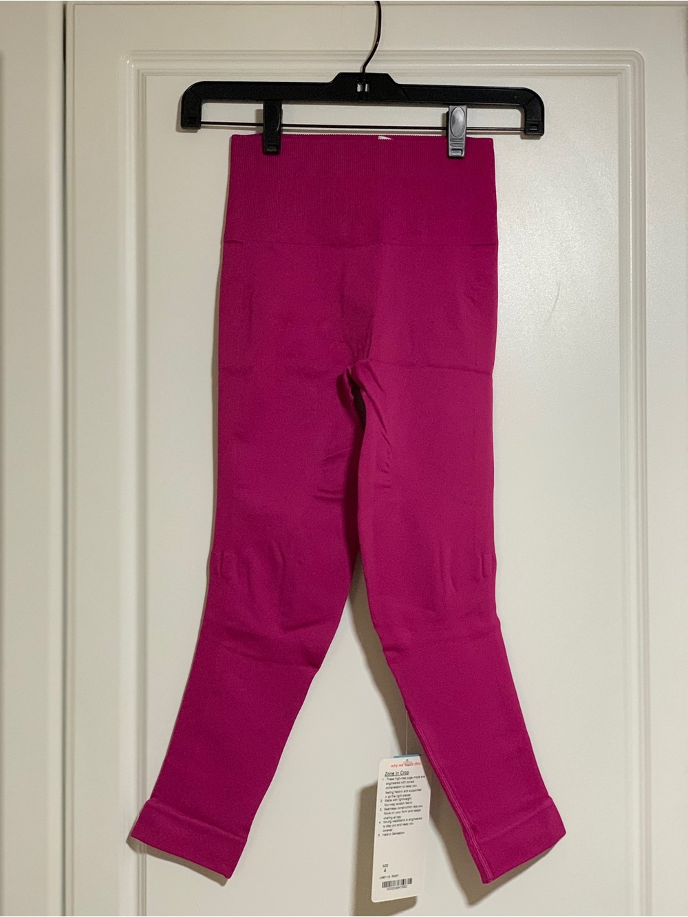 NWT Lululemon Zone In Crop Yoda Legging in size 4